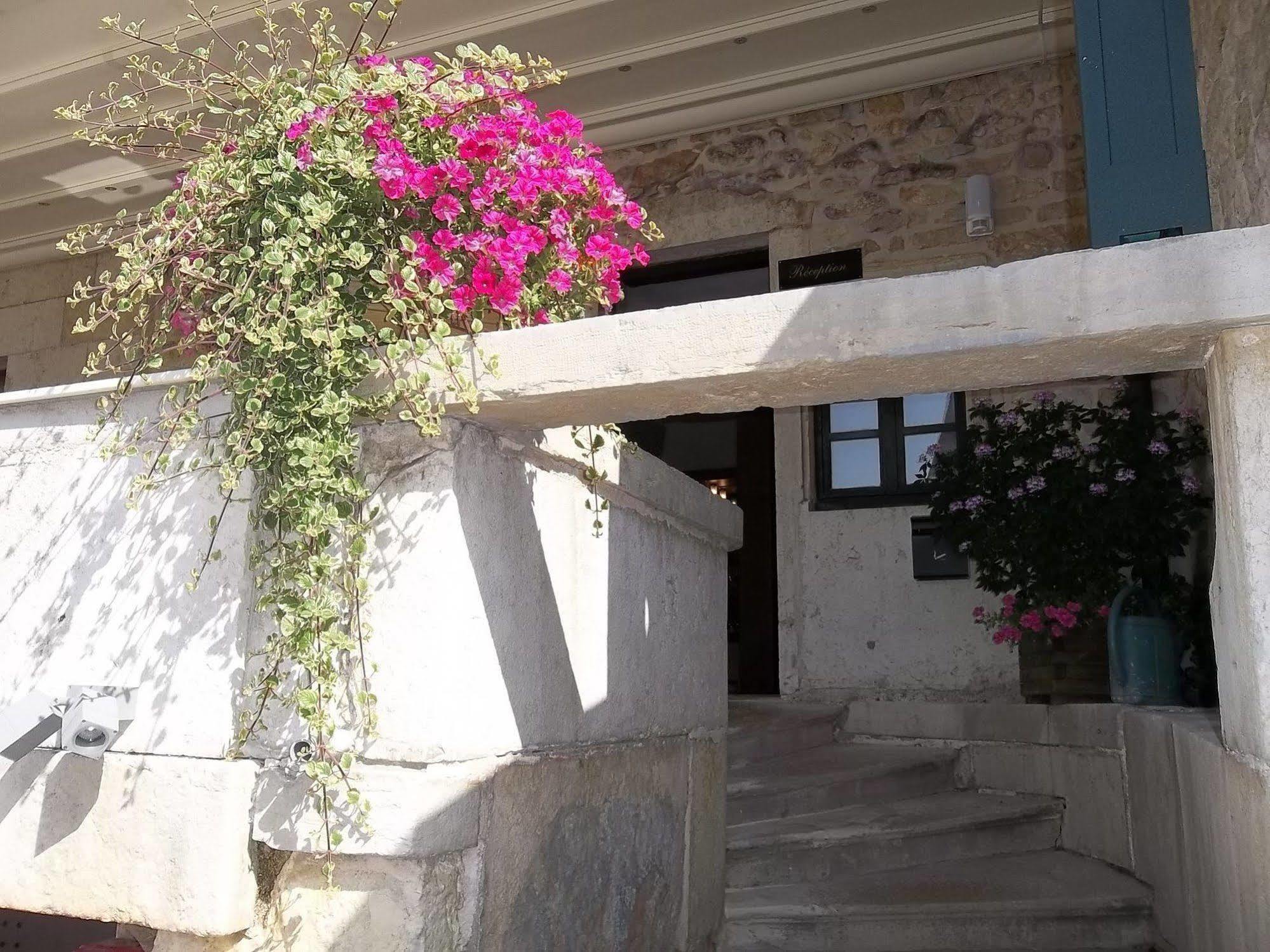 Logis L'Hotel D'Arc Arc-sur-Tille Exterior photo